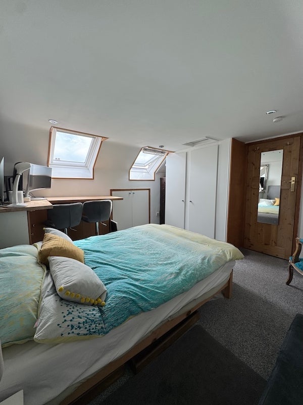 Room Claverdale Road in Greater London