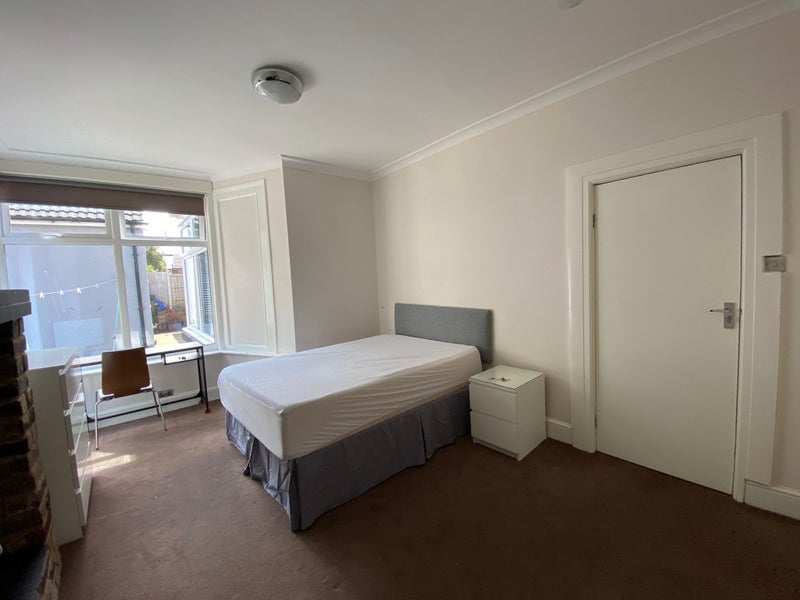 Room Rowley Street in Stafford