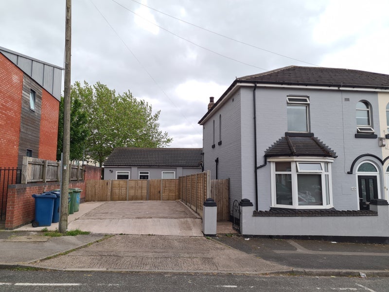 Room Rowley Street in Stafford