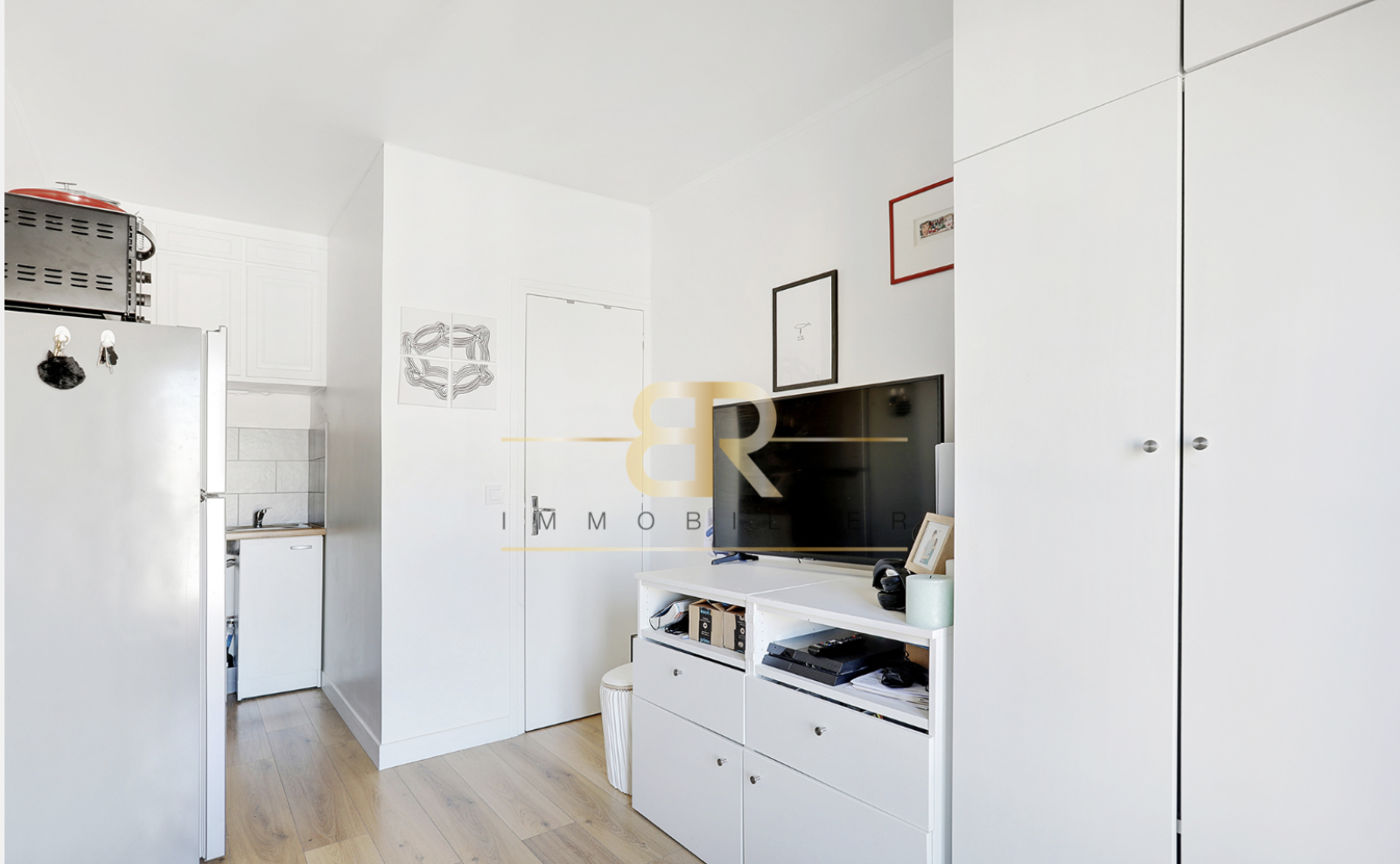 Appartement Place Charles de Gaulle à Paris