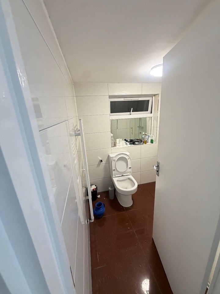 Room Eton Road in Greater London