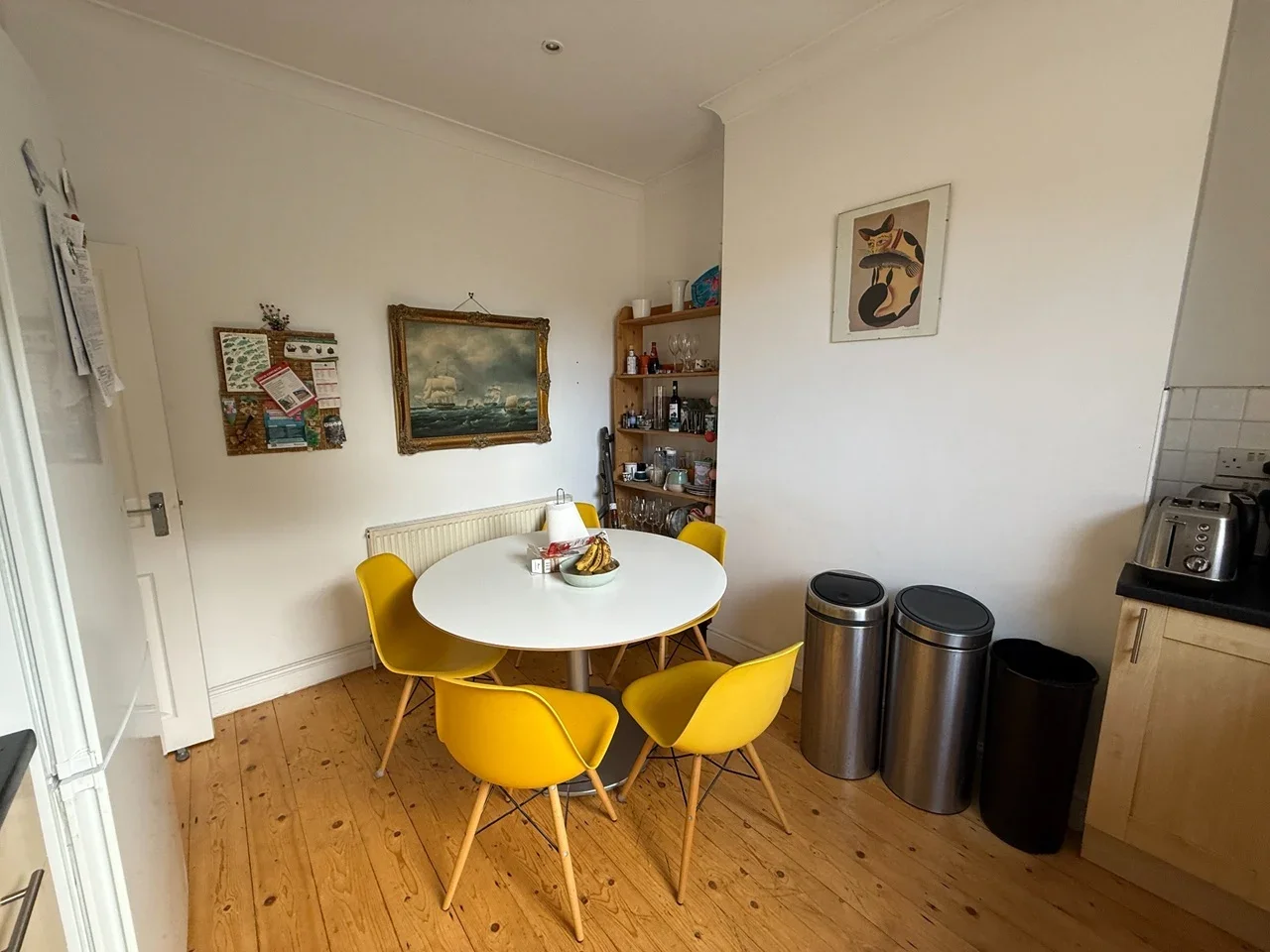 Room Axminster Road in Greater London