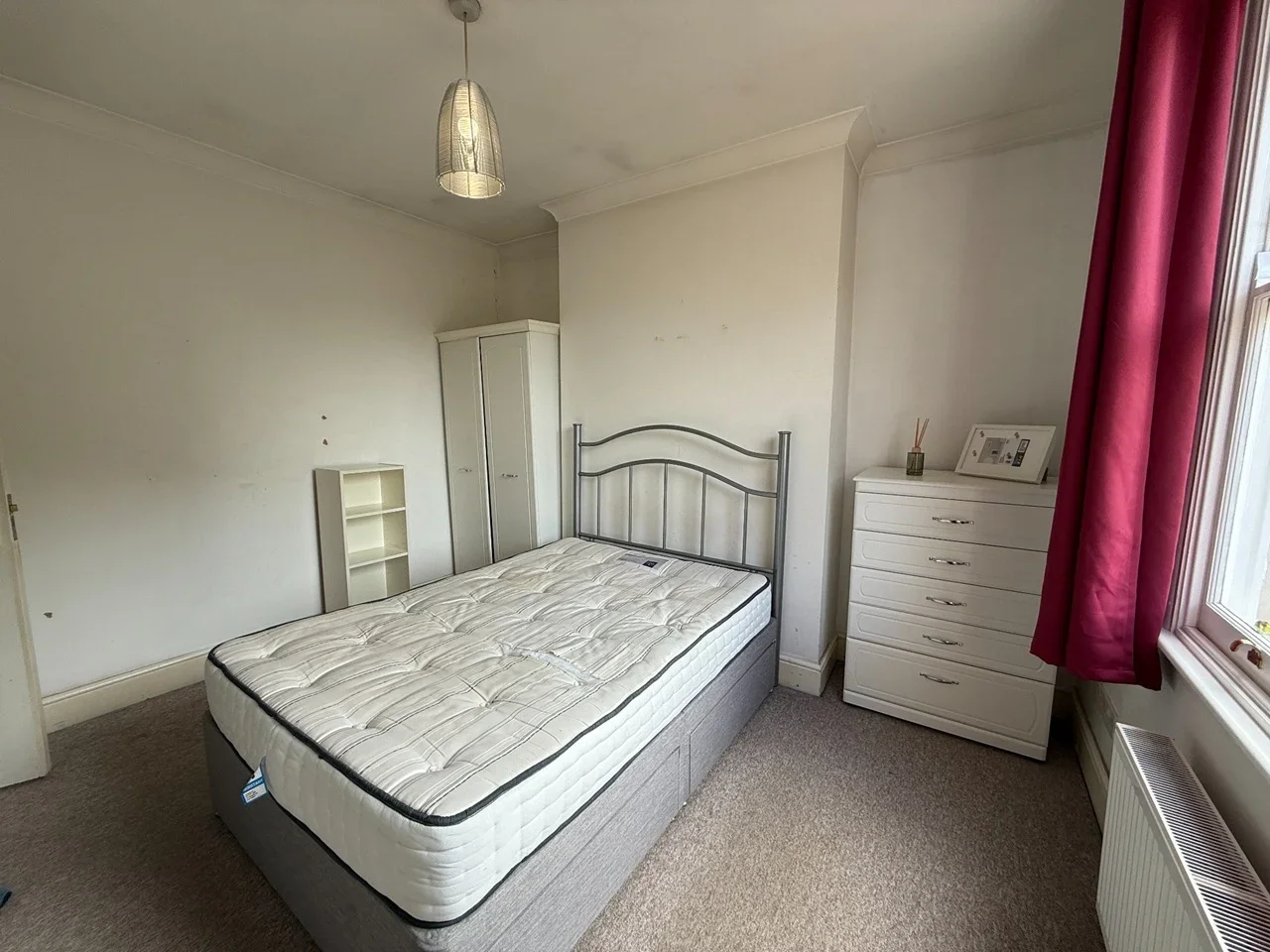 Room Axminster Road in Greater London