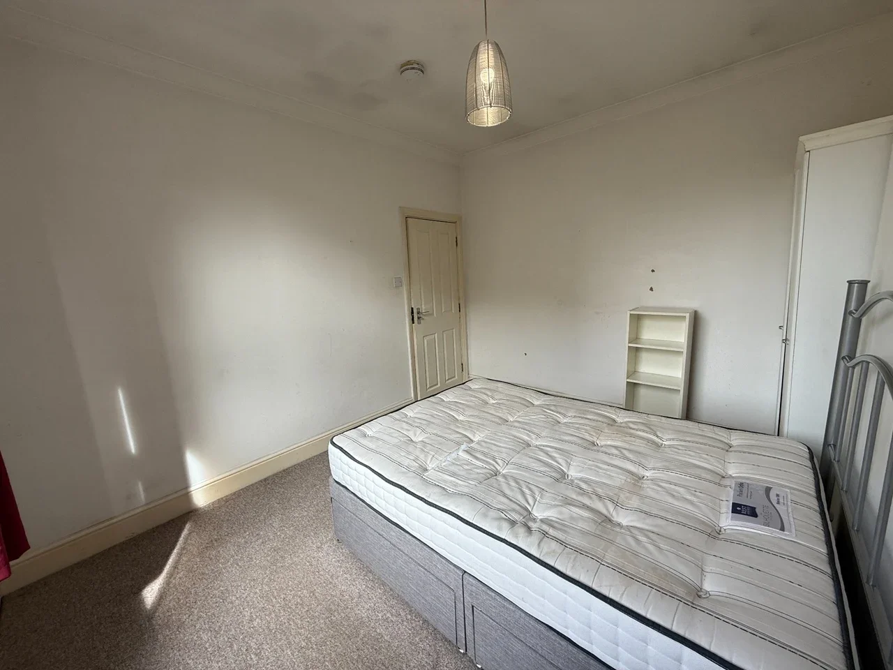 Room Axminster Road in Greater London