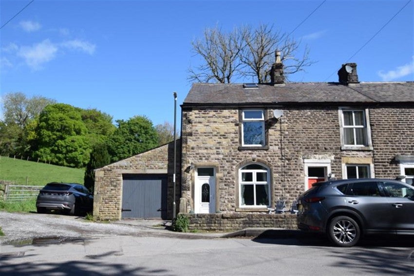 House Brierley Green in High Peak