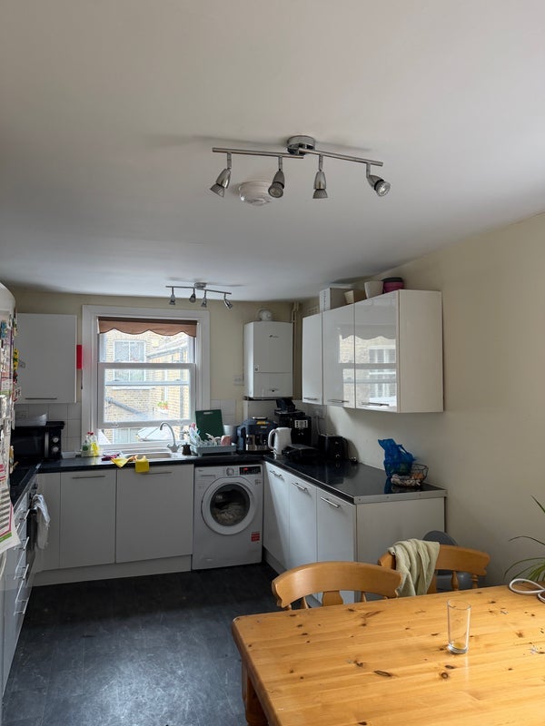 Room Turquand Street in Greater London