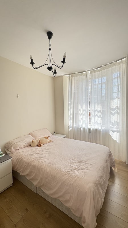 Room Porchester Road in City of Westminster