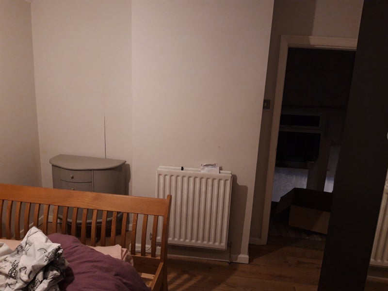 Room Silverdale Avenue in Salford