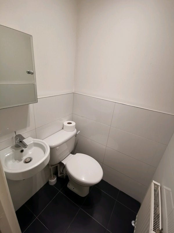 Room Harrow Road in City of Westminster