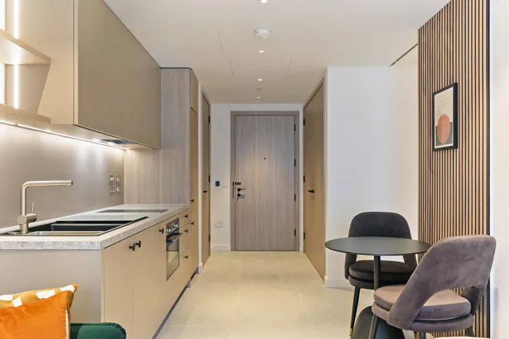 Flat Lewis Cubitt Walk in Greater London