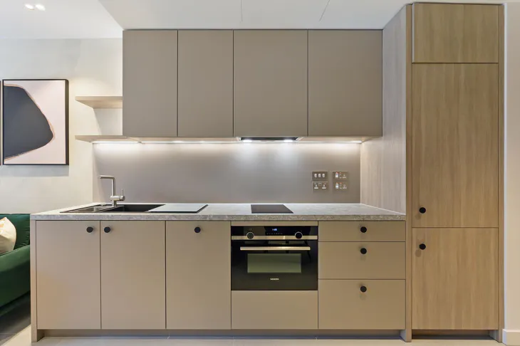 Flat Lewis Cubitt Walk in Greater London