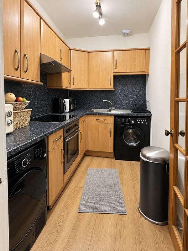 Room Wentworth Street in Greater London