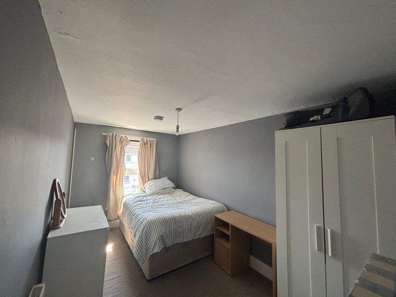 Room Wimborne Road in Bournemouth