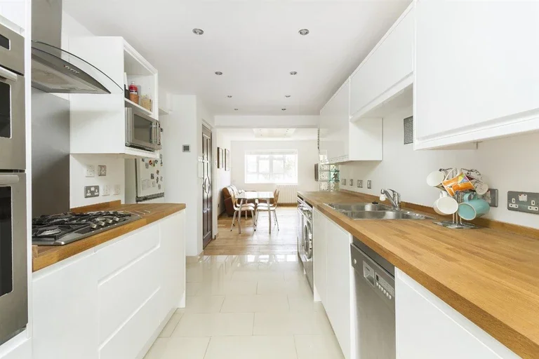 Flat Glazebrook Close in Greater London