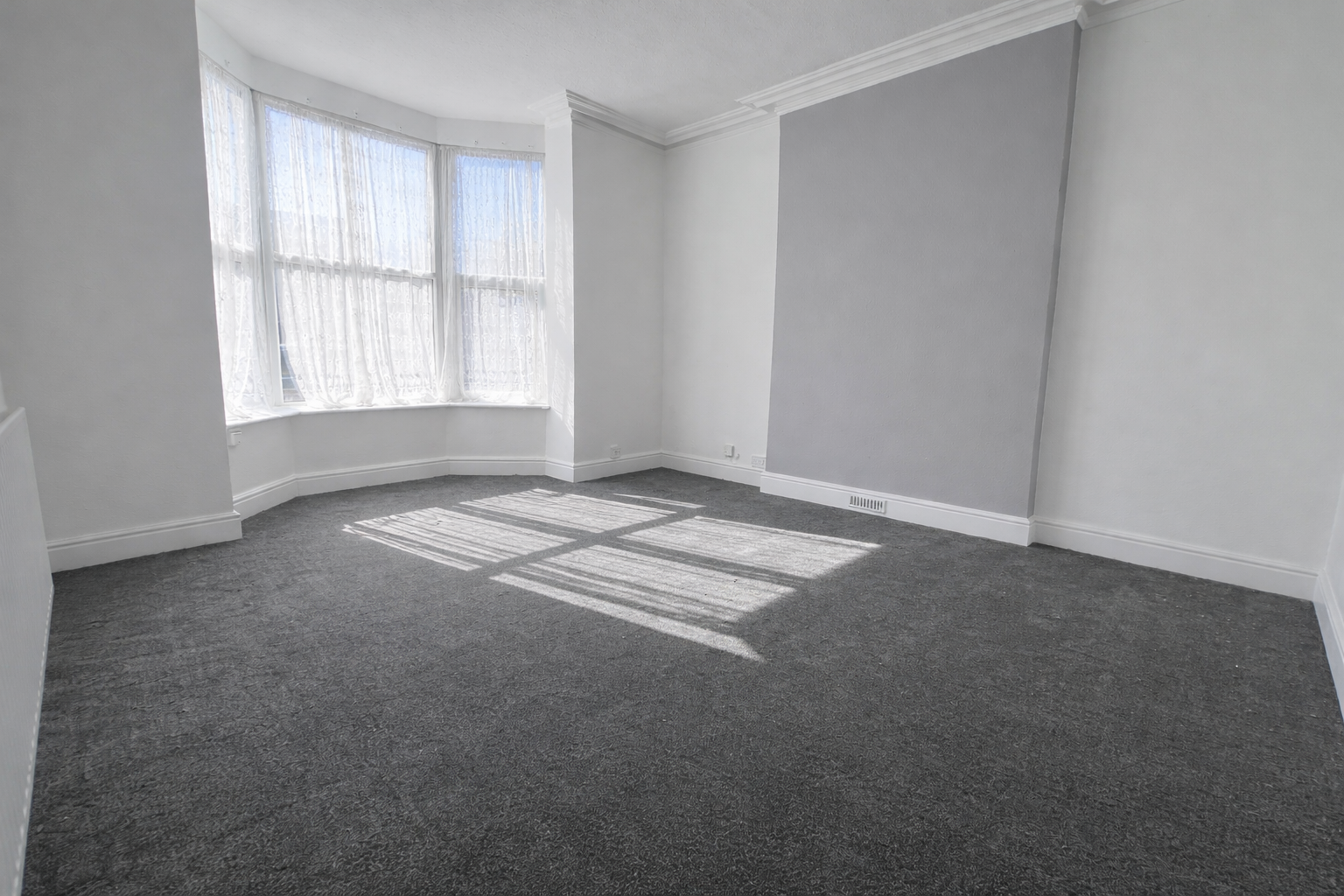 Flat Sutton Road in Walsall