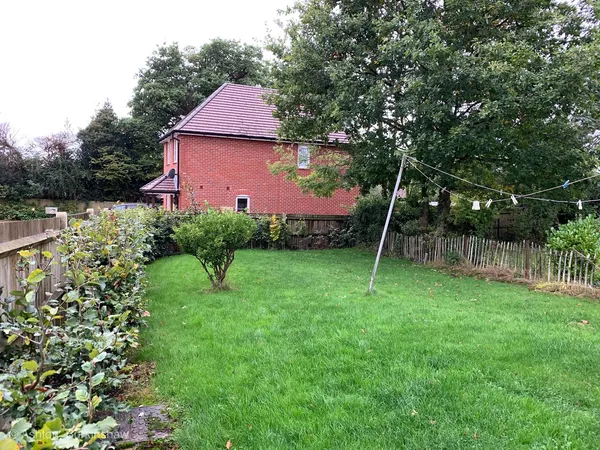 Flat Southmead Close in Wealden