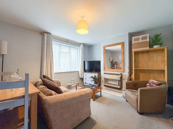 Flat Southmead Close in Wealden
