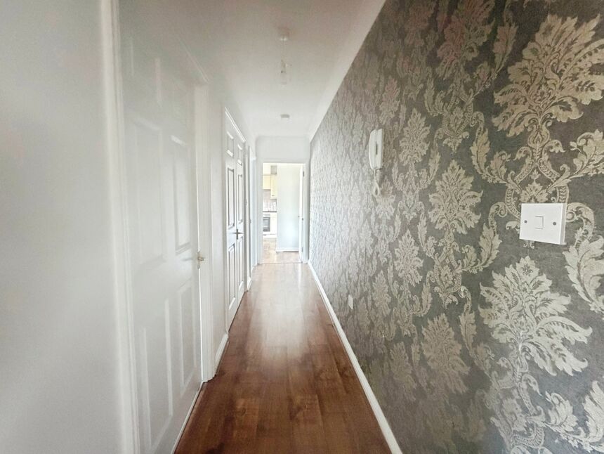 Flat Luton Road in Greater London