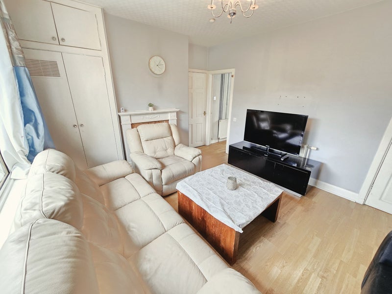 Room Lochend Avenue in City of Edinburgh