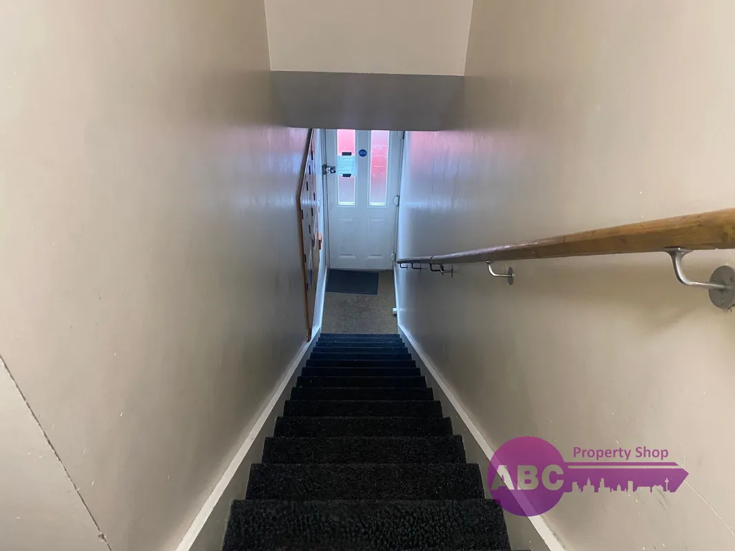 Flat Newton Road in Ellesmere Port