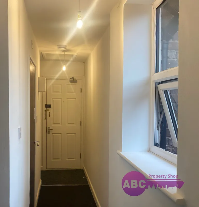 Flat Newton Road in Ellesmere Port