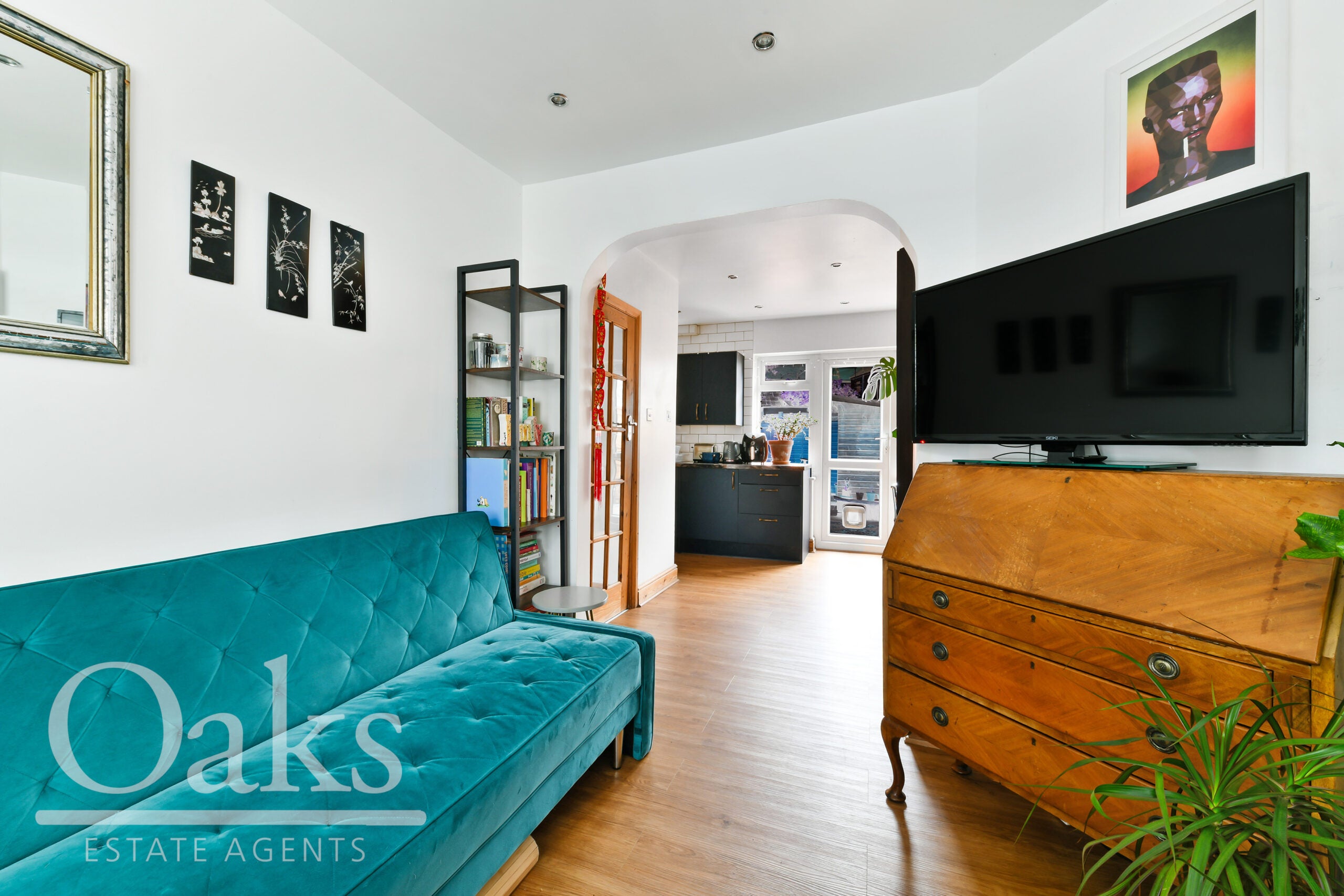 Flat Harrington Road in Greater London
