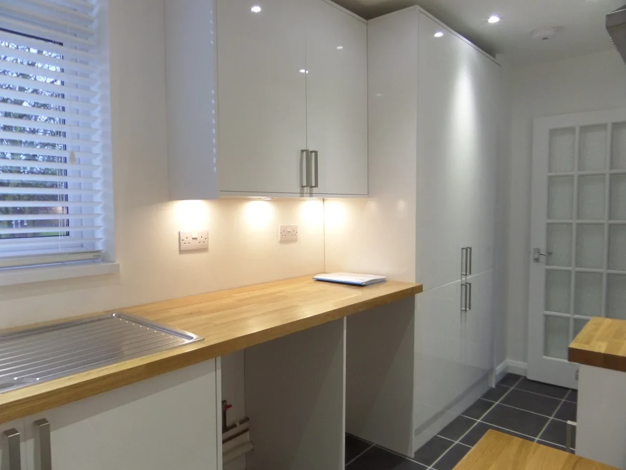 Flat Mayfly Gardens in Greater London
