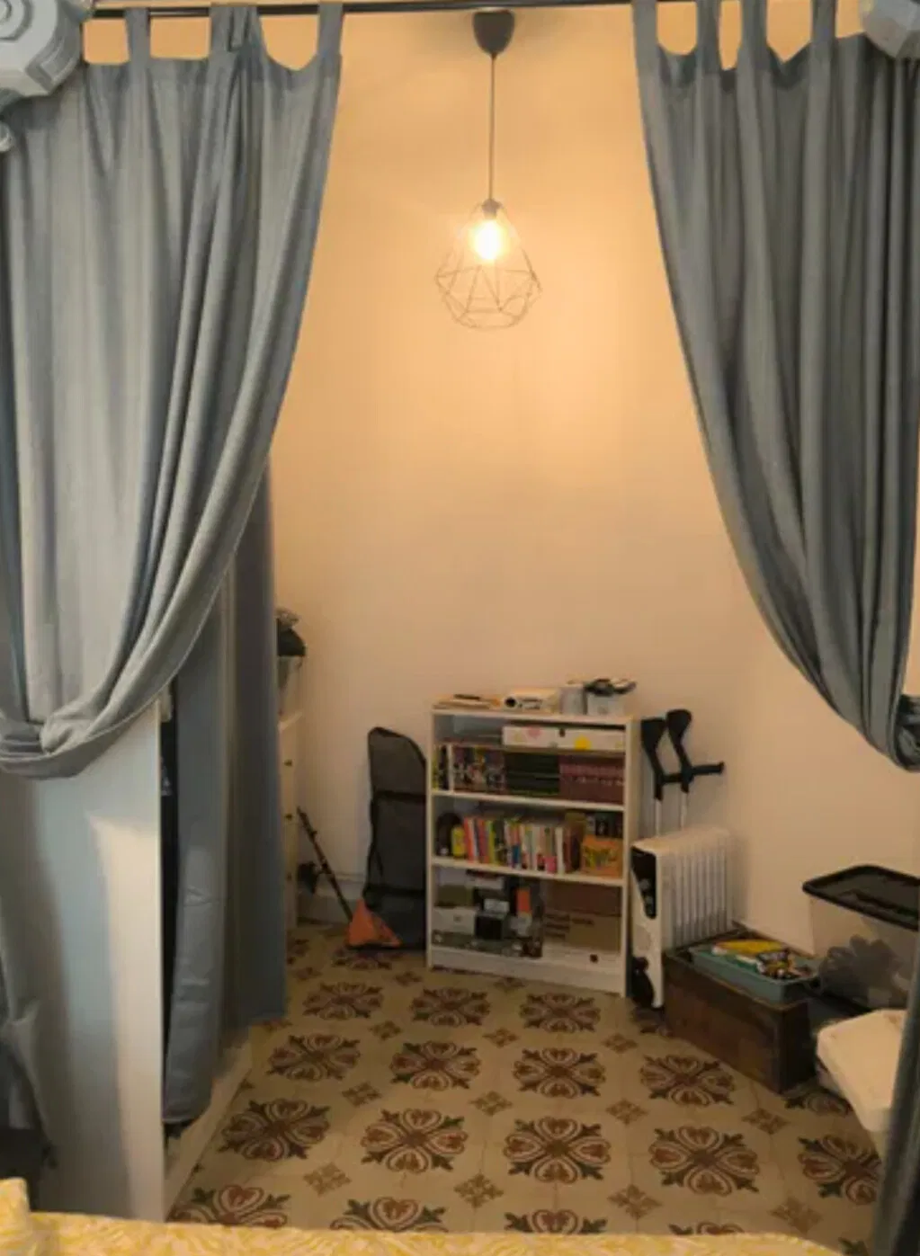 Chambre Avenue de la Libération à Uzès