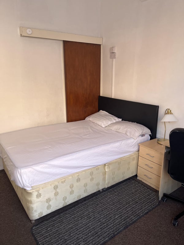 Room Gulson Road in Coventry