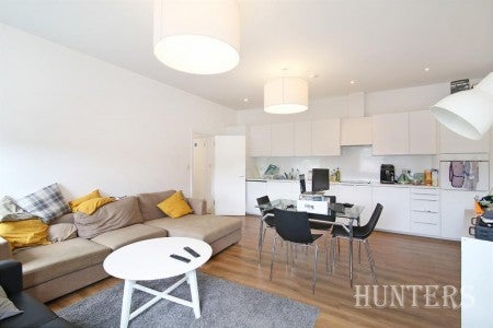 Flat Denmark Hill in Greater London