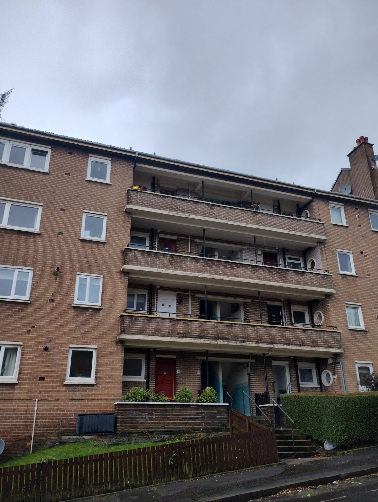 Flat Thornwood Drive in Glasgow