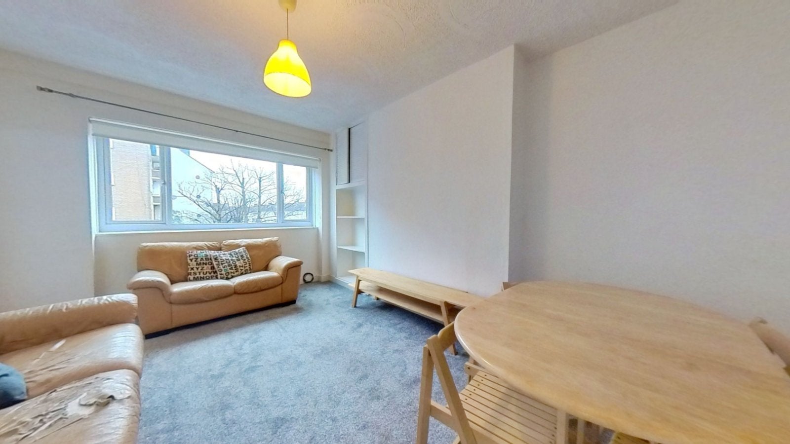 Flat Thornwood Drive in Glasgow