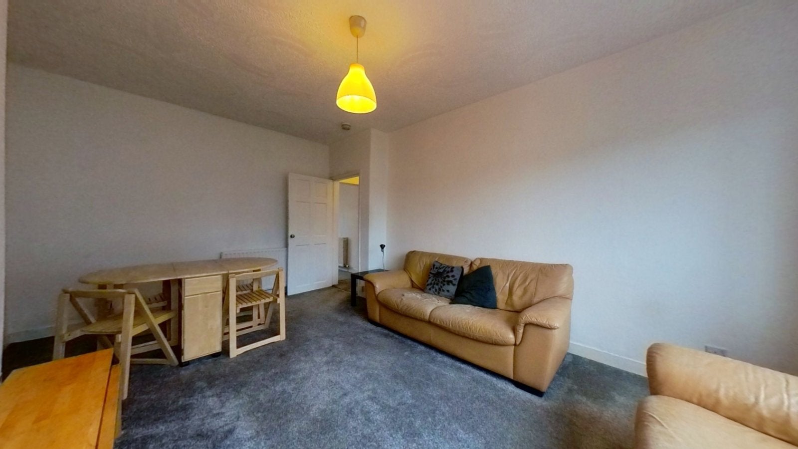 Flat Thornwood Drive in Glasgow