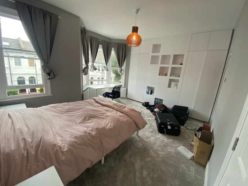 Room Iffley Road in Greater London