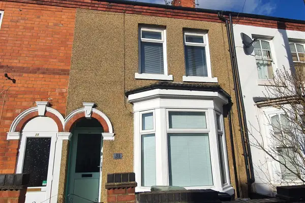Room Lister Road in Wellingborough