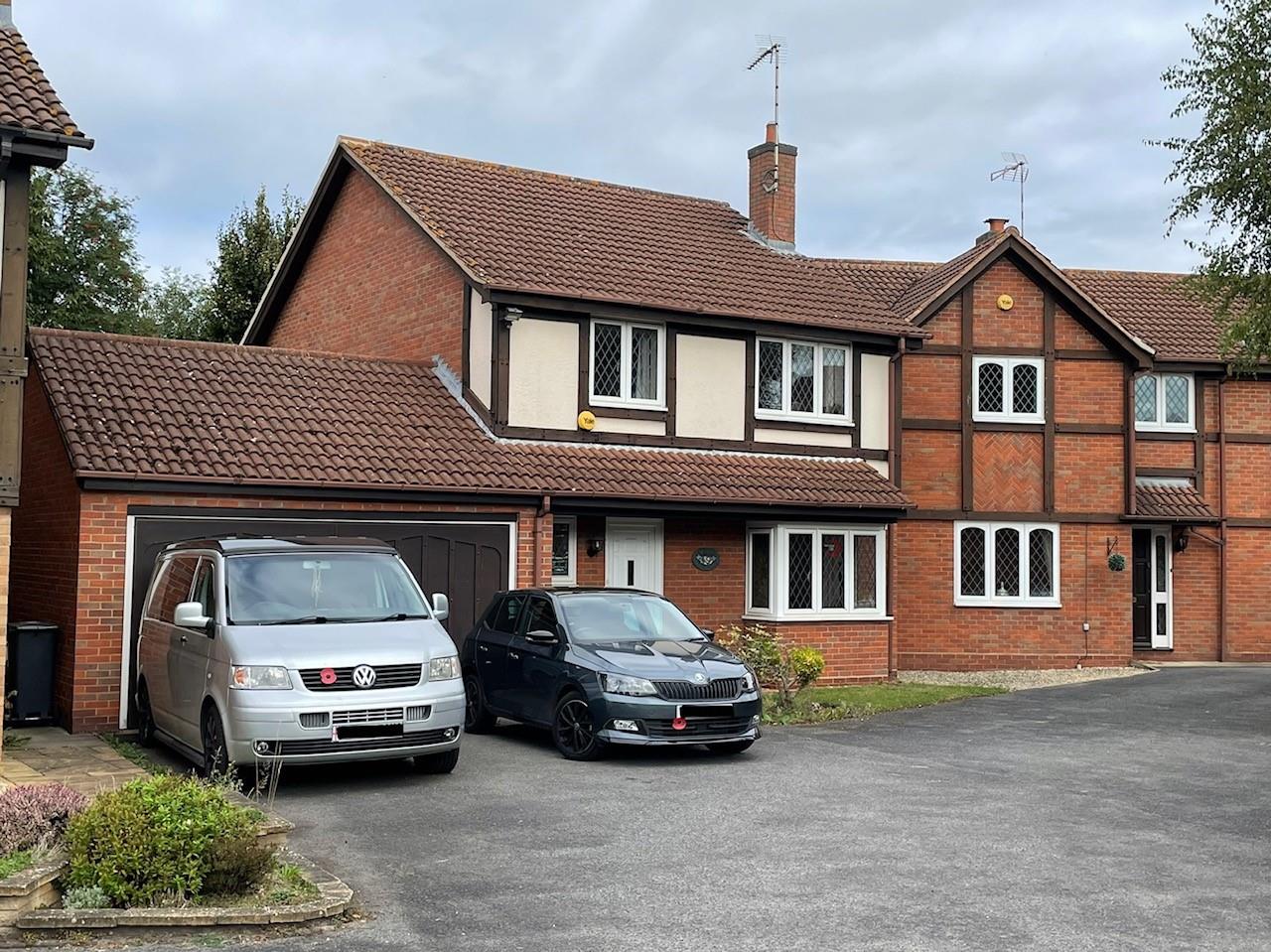 House Aragon Drive in Warwick