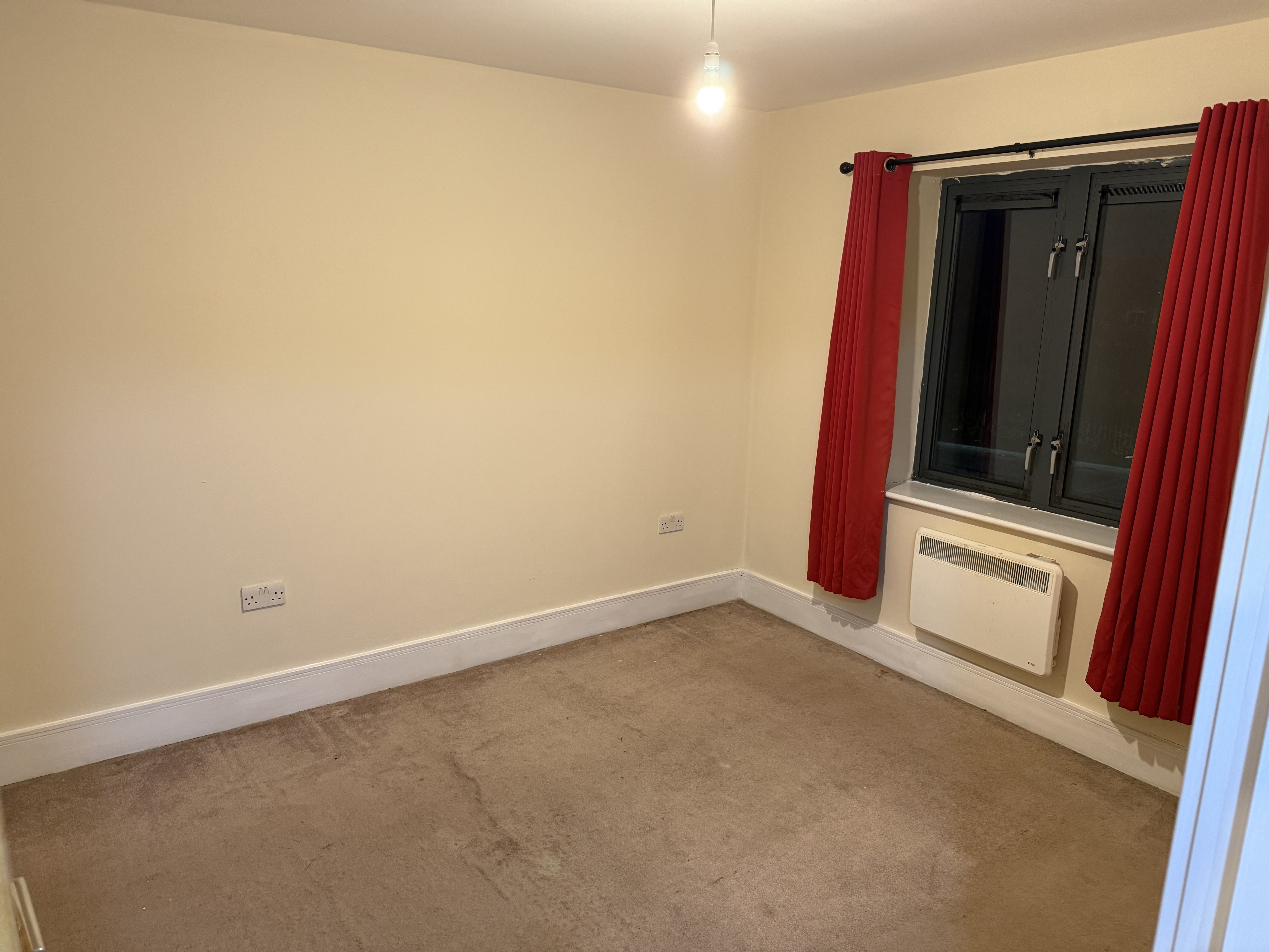 Flat Kilner Way in Castleford