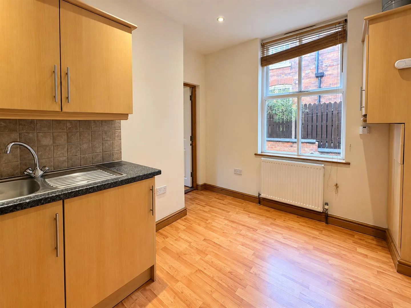 Flat Bingham Road in Nottingham