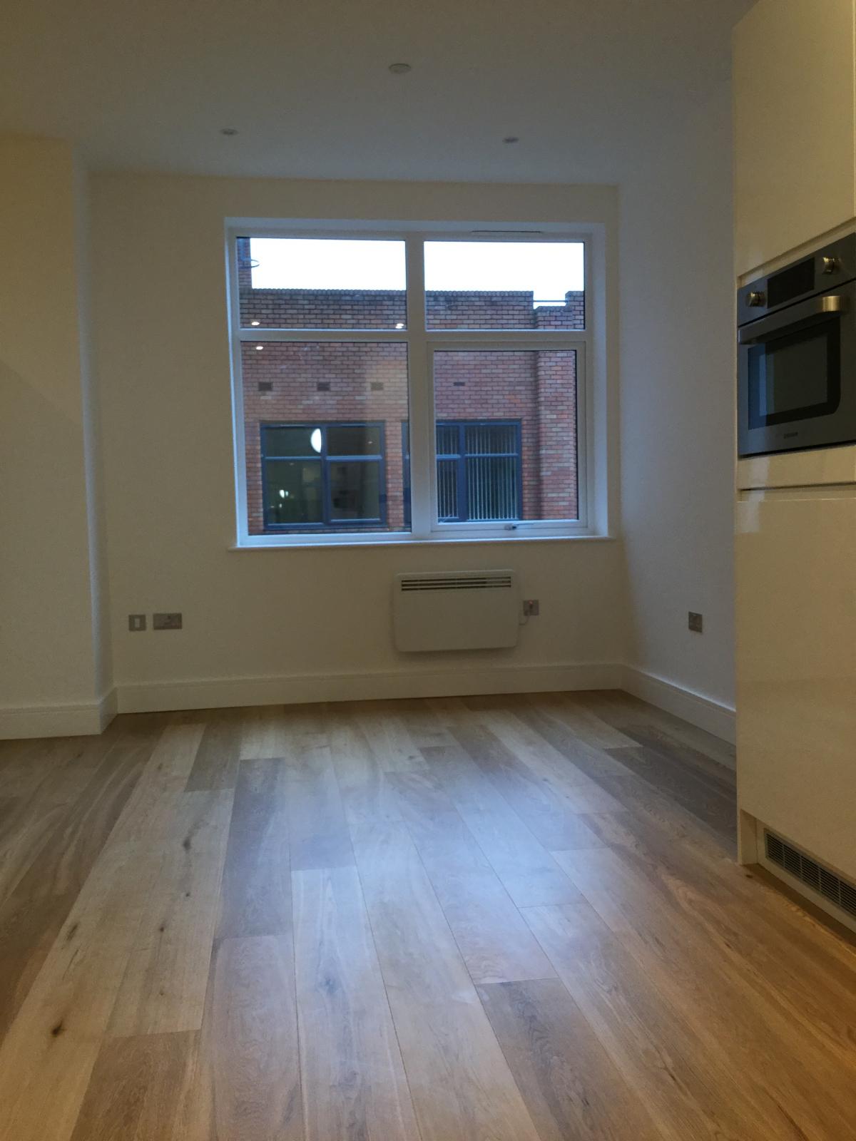 Flat Park Street West in Luton
