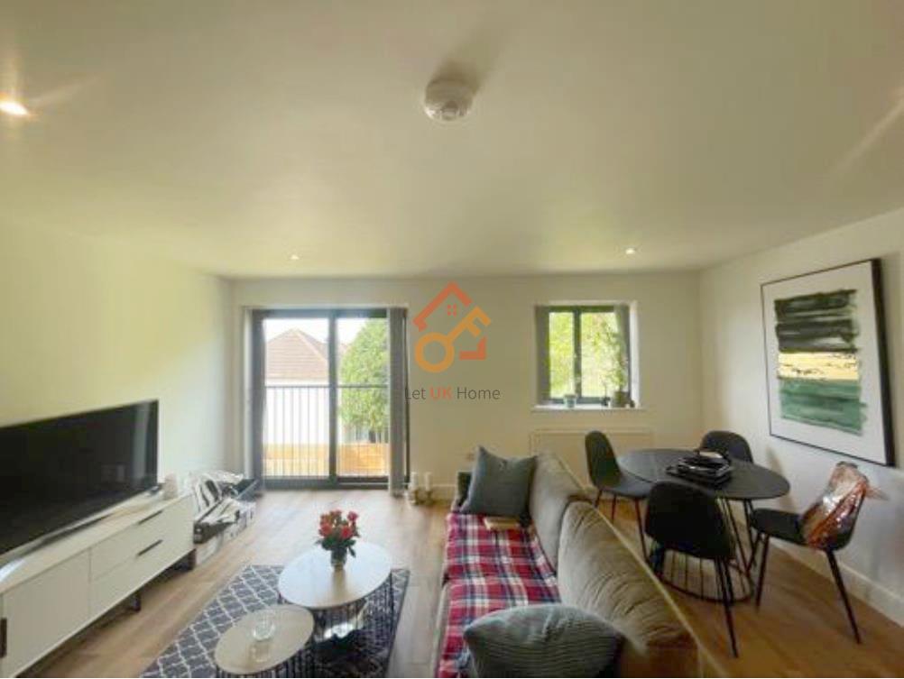 Flat Hendon Way in London