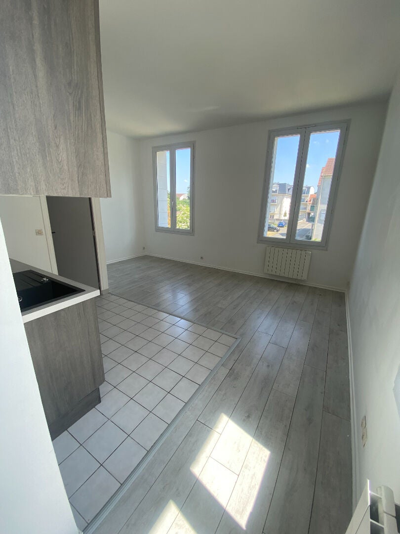 Appartement Rue Louis Tostain à Sainte-Geneviève-des-Bois
