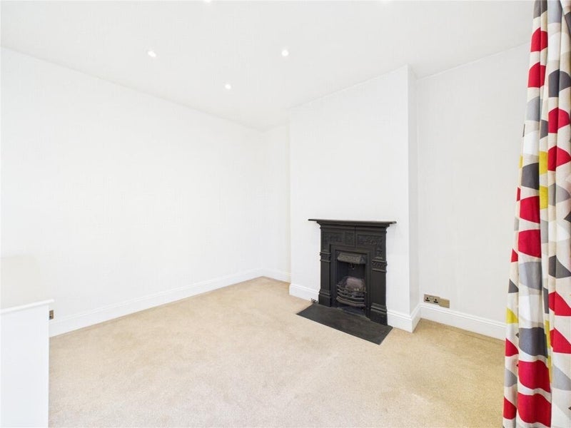 Room Cotswold Road in Bristol