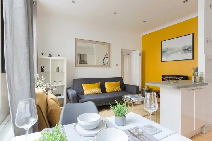 Flat Leyden Street in London
