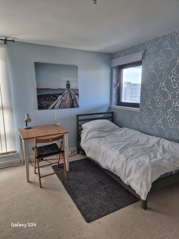 Room North Street in Glasgow