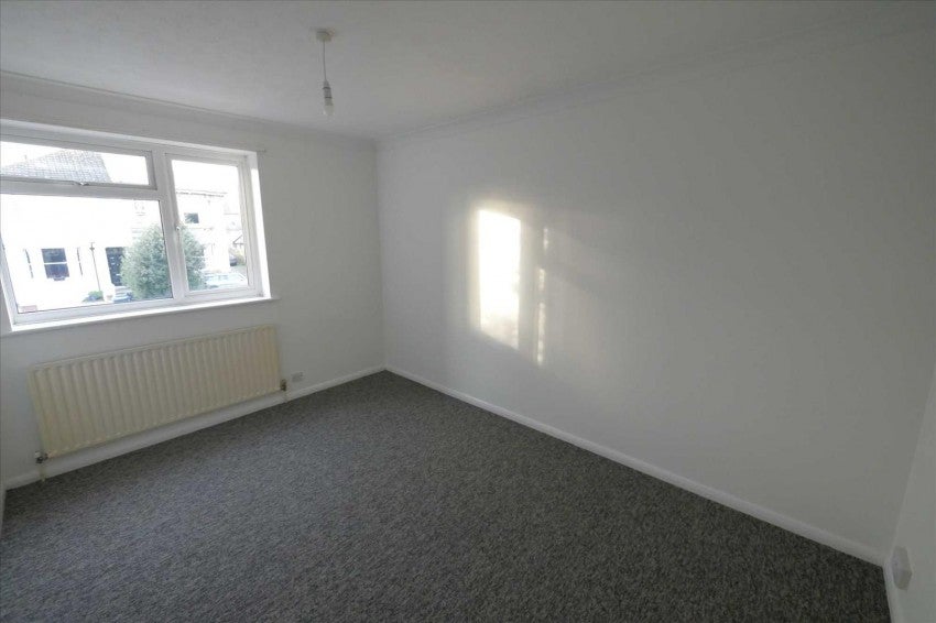Flat Tennyson Road in Worthing