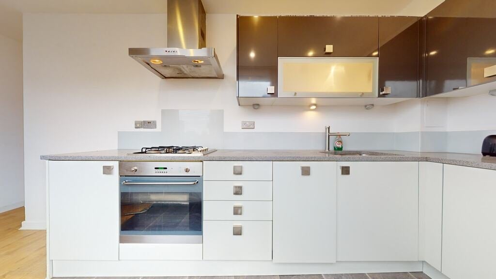 Flat Provost Street in Greater London