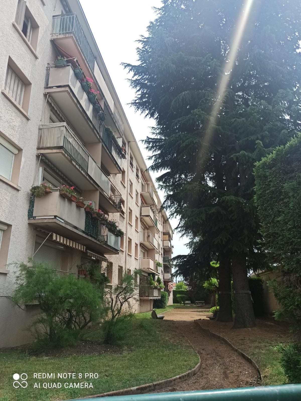 Flat Rue Séverine in Villeurbanne