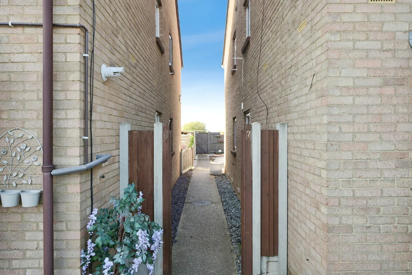 House Dewey Path in Greater London