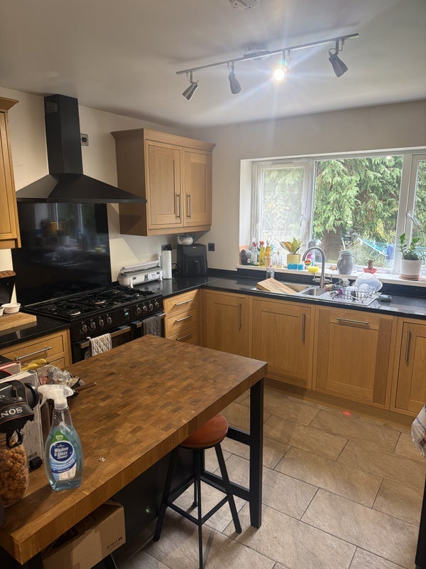 Room Kimberley Road in Metropolitan Borough of Solihull