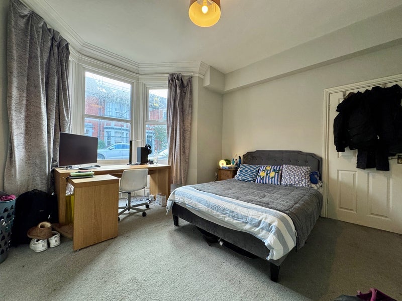 Flat Forsyth Road in Newcastle upon Tyne